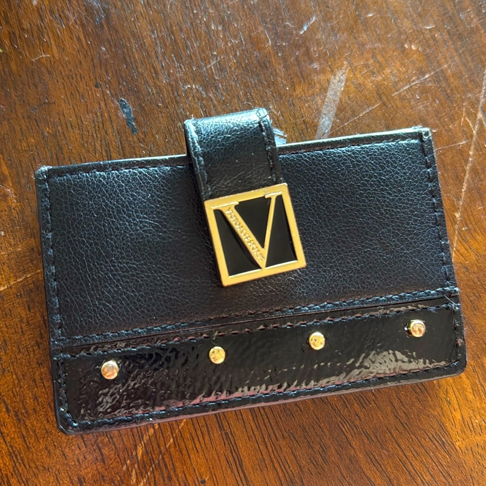 V wallet card organizer
